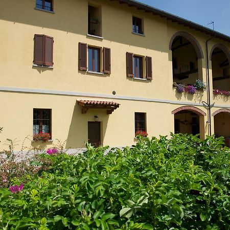 Bed and Breakfast Cascina Delle Mele Vittuone Zewnętrze zdjęcie